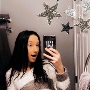 Meet your Posher, Mya